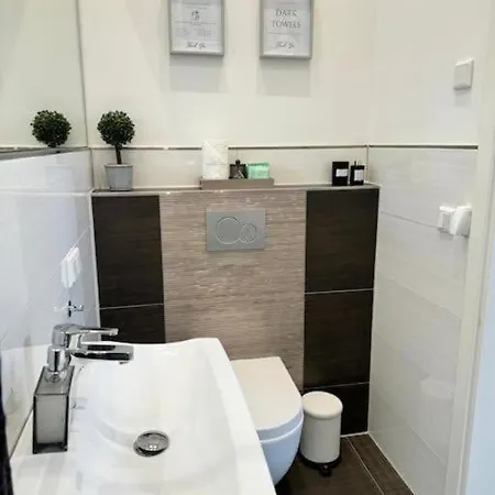 Homestay Heaven Homes - 5 Min Bis Zur Duesseldorfer Innenstadt *